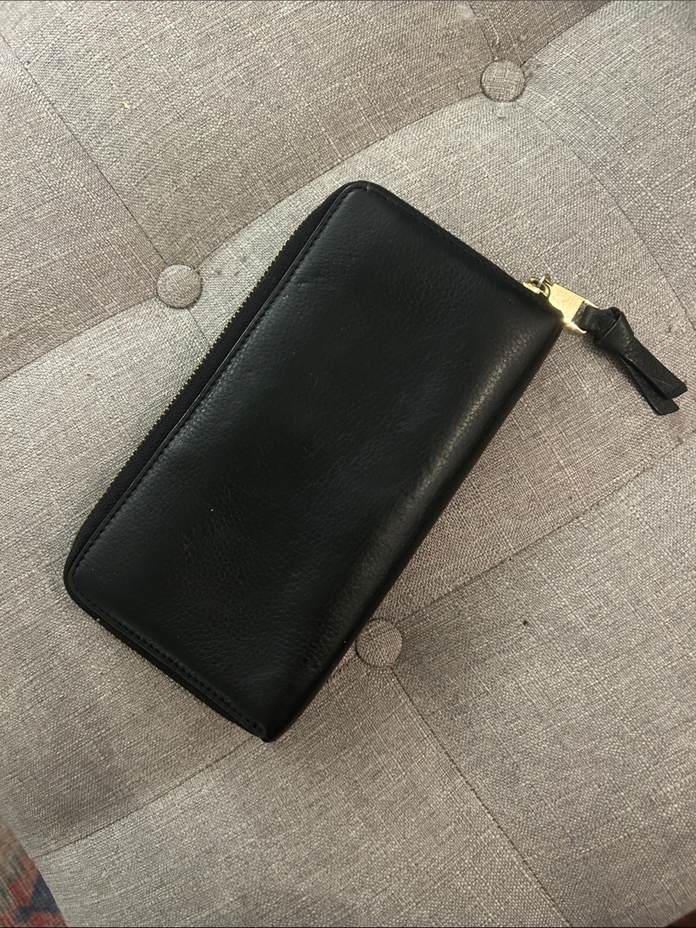 Tory Burch Black Leather Zip Wallet with Gold Logo - Picture 2 of 5